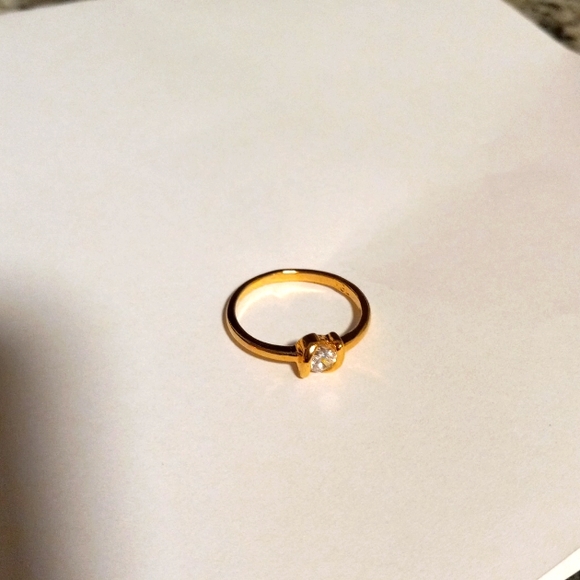 ELEGANT Gold Layered Cubic Zirconia Polished Woman Ring/ Oro Laminado - Picture 3 of 6